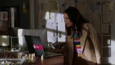[chuckles] - Pretty Little Liars: The Perfectionists