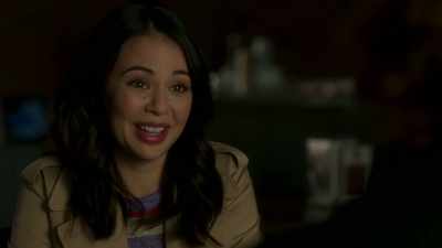 [chuckles] - Pretty Little Liars: The Perfectionists