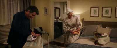 [chuckles] - A Bad Moms Christmas