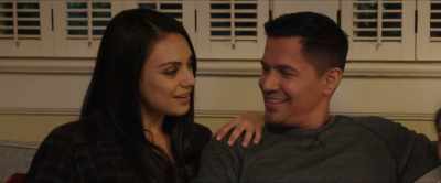 [chuckles] - A Bad Moms Christmas