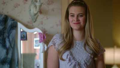 (CHUCKLES) - Riverdale