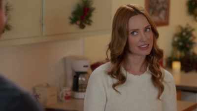 (chuckles)
- That's okay, - 'Twas the Text Before Christmas