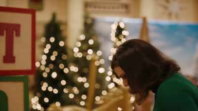 (chuckles)
yeah. I, uh, you know, - Mom's Christmas Boyfriend
