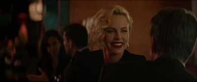 (CHUCKLING) - Gringo