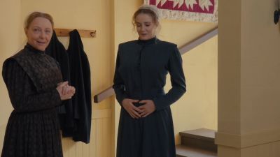            (chuckling) - Murdoch Mysteries