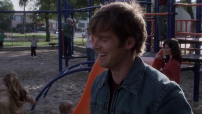 ( chuckling ) - Six Feet Under