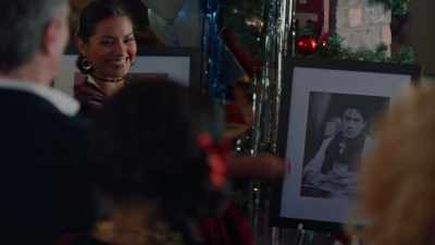 [chuckling] - Friends & Family Christmas