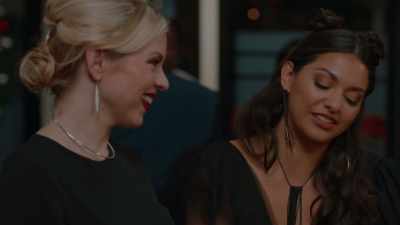 [chuckling] - Friends & Family Christmas