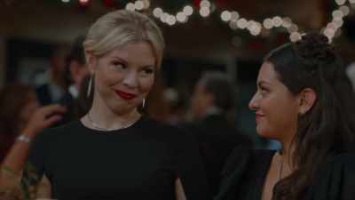 [chuckling] - Friends & Family Christmas