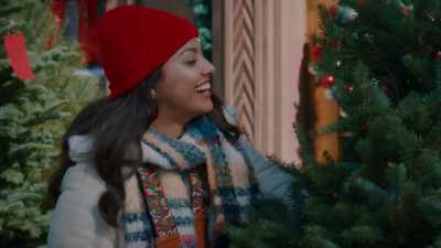 [chuckling] - Friends & Family Christmas