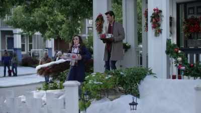 [chuckling] - Random Acts of Christmas