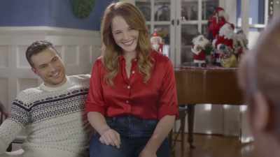 [chuckling] - Christmas a la Mode