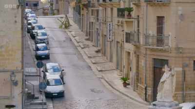 CHURCH BELL CHIMES - Amanda & Alan's Italian Job