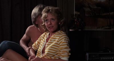 Cindy if uh you don't go back to bed - Silent Night, Deadly Night