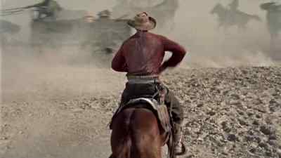 CIRCLE THE WAGONS. - Hondo