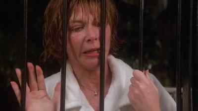 Cissy, listen to me. - The Mafu Cage