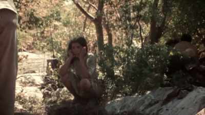 CIVILIANS ON SAIPAN FACE
A FINAL, CONFUSING CHOICE. - The Pacific War in Color
