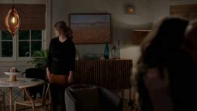 [Claire chuckles] - Pretty Little Liars: The Perfectionists