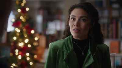 Claire? Claire Cavannagh? - Unwrapping Christmas: Mia's Prince