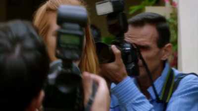 [clamoring] - Famous in Love