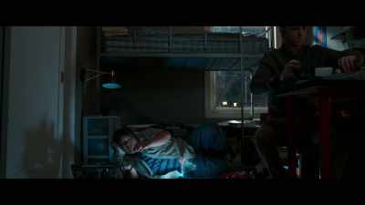 (CLANKING AND WHIRRING) - Spider Man: Homecoming