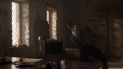            (clanking) - Reign