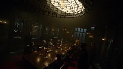 (claps loudly) - Gotham