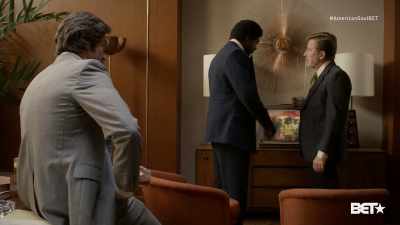 (Clarence Carter singing
indistinctly over TV) - American Soul