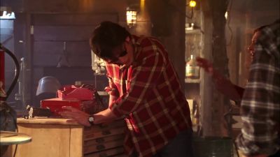 Clark, you mind telling us
what's going on in here? - Smallville