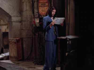 Clark. - Lois & Clark: The New Adventures of Superman