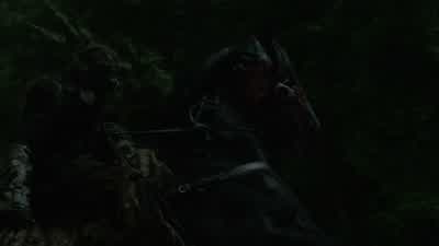 Clarke, they're taking down the gate. - The 100