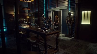 CLARY: What is it? - Shadowhunters