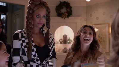 Classic.
(laughs) - Life-Size 2