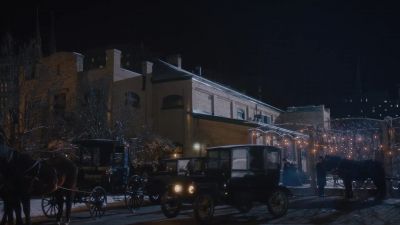 (classical music) - Murdoch Mysteries