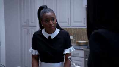 [Clattering]
I saw something - Tyler Perry's The Oval