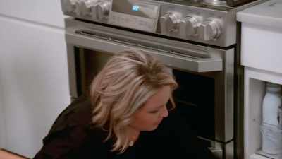[Clea]
If you don't have bins to use as drawers, - Get Organized with The Home Edit