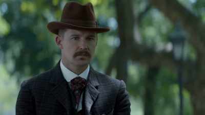 Clear we are, Mayor. - The Alienist