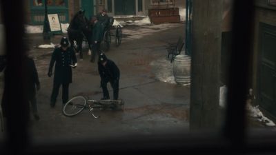Clear shot. - Murdoch Mysteries