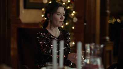 (clearing throat) - A Royal Christmas Crush