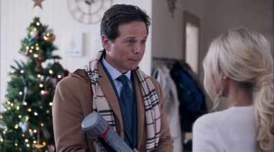 Clearly, I didn't expect to
run into you again like this. - A Christmas Love Story