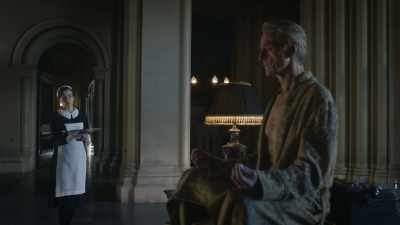 (CLEARS THROAT)
I'm so sorry to disturb you, Master. - Watchmen