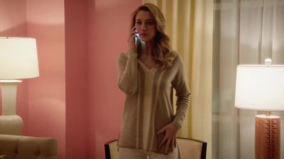 (clears throat) - Jane the Virgin