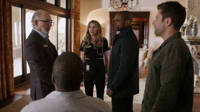 - [clears throat] - Psych 2: Lassie Come Home