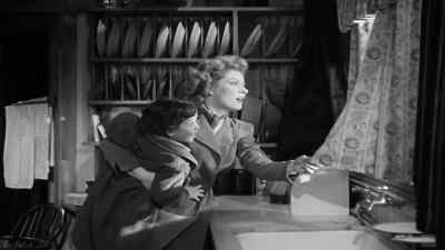 Clem! It's Daddy, darling!
It's Daddy! - Mrs  Miniver