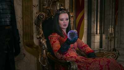 Clever. Voss,
send word to the troops - Empire Queen: The Golden Age of Magic