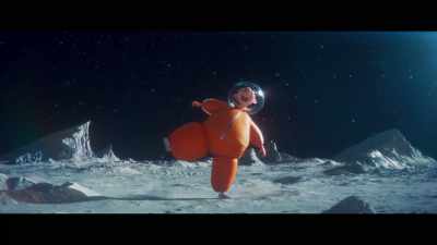 - [clicks, hissing]
- [laughs] - Mooned