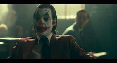 [clicks teeth] - Joker: Folie à Deux