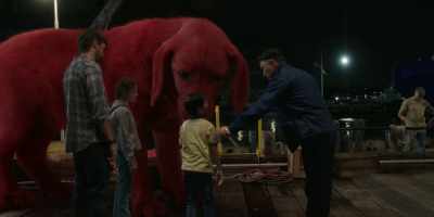 [Clifford whimpers] - Clifford the Big Red Dog