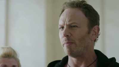 clip-tt6298780-s0e0 - Sharknado 5: Global Swarming