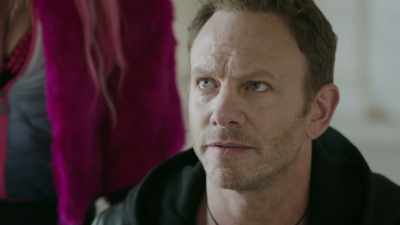 clip-tt6298780-s0e0 - Sharknado 5: Global Swarming
